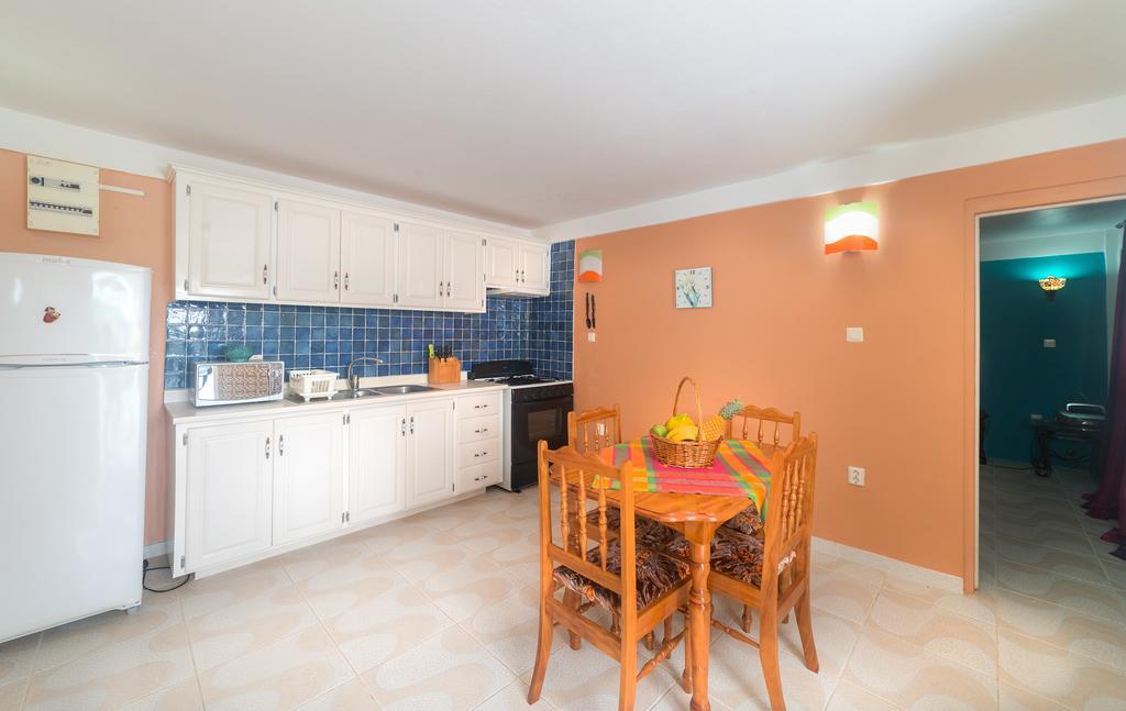 Royal Palm Holiday Apartment Méro Εξωτερικό φωτογραφία